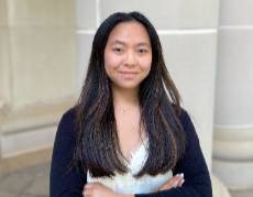 Neve dole headshot photo