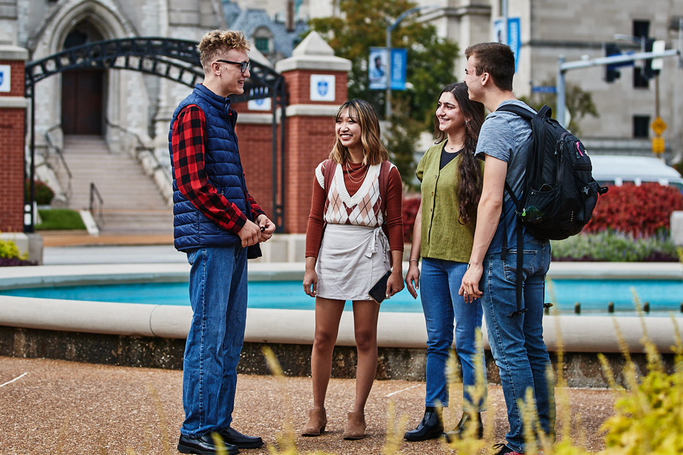 Yennhi and friends at SLU