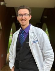 Headshot of Eric Elizondo